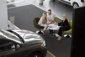 limpeza-profissional-em-patios-automotivos