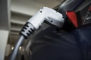 instalacao-infraestrutura-carros-eletricos-condominios